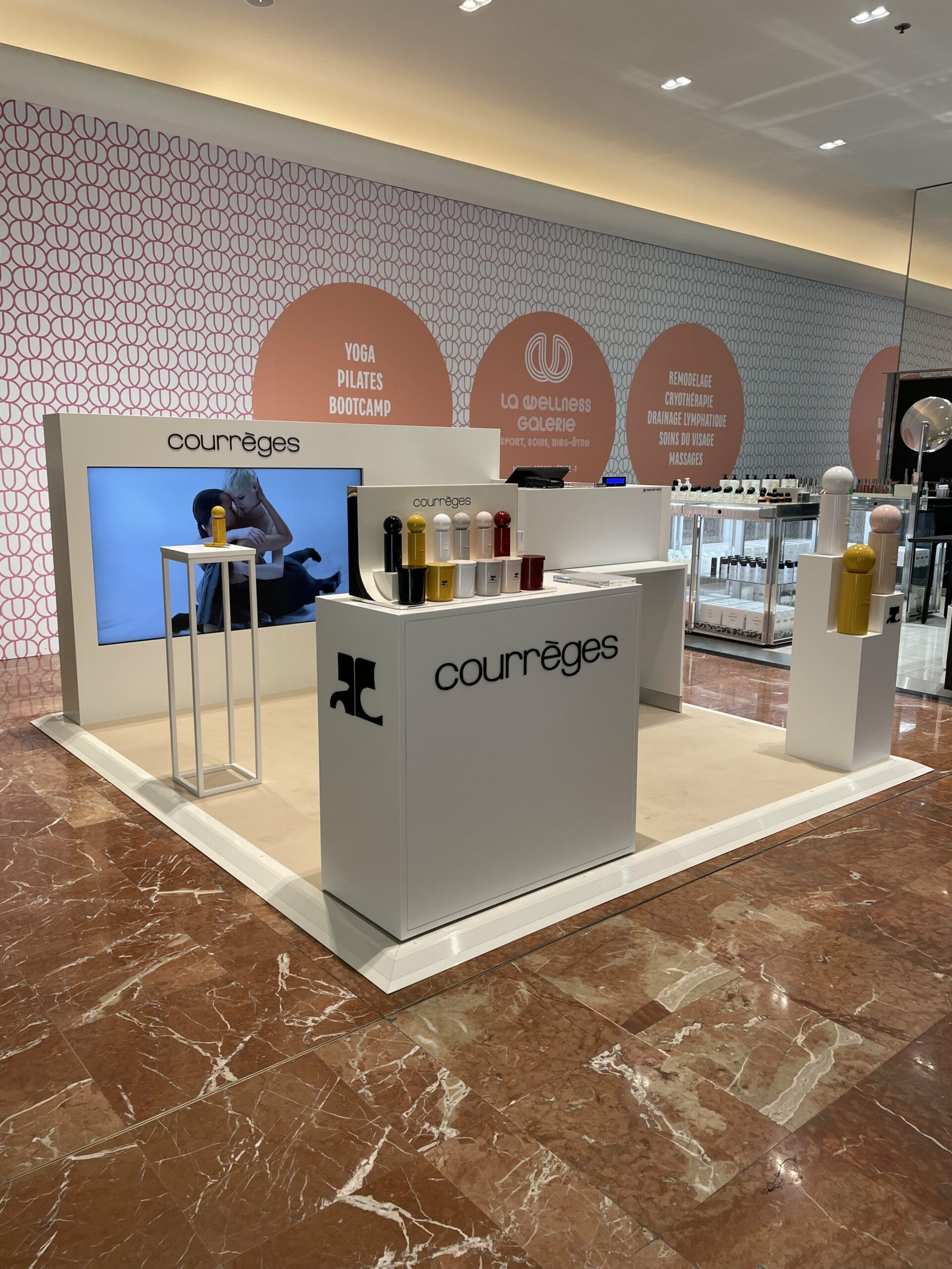 Courrèges s’invite aux Galeries Lafayette Haussmann